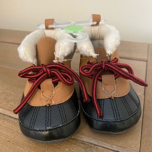 Carter’s Duck Boots NWT